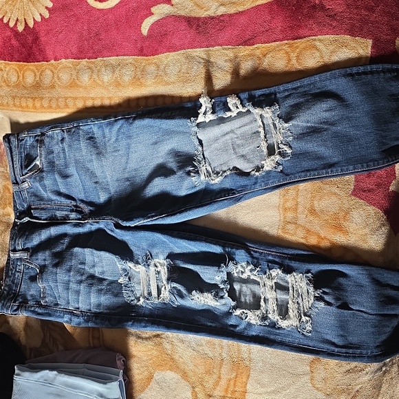 American Eagle Outfitters Ripped Blue Boyfriend Jeans - Picture 3 of 3